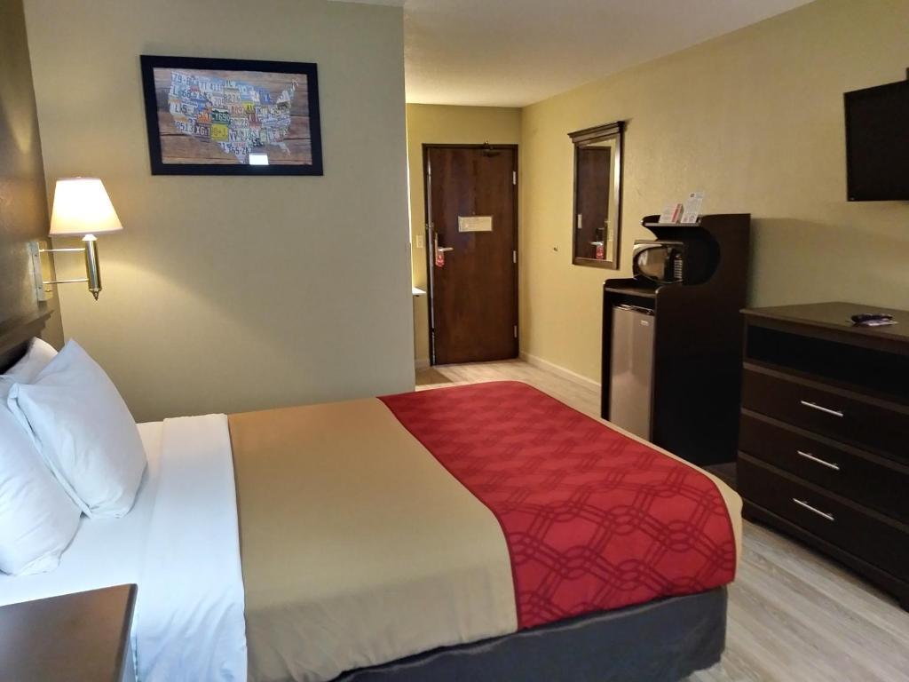 Econo Lodge Oacoma Exterior photo