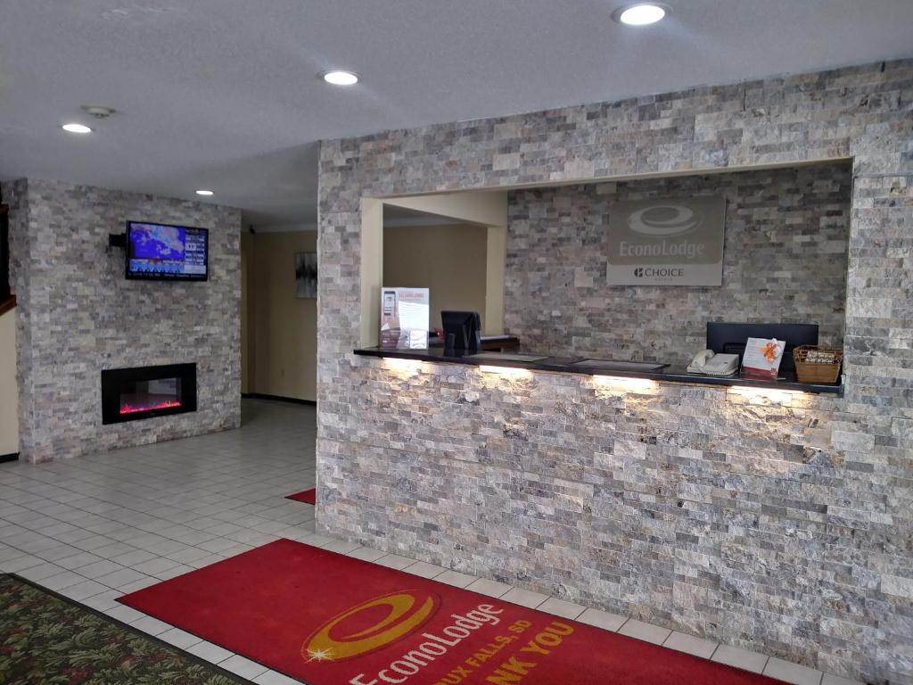 Econo Lodge Oacoma Exterior photo