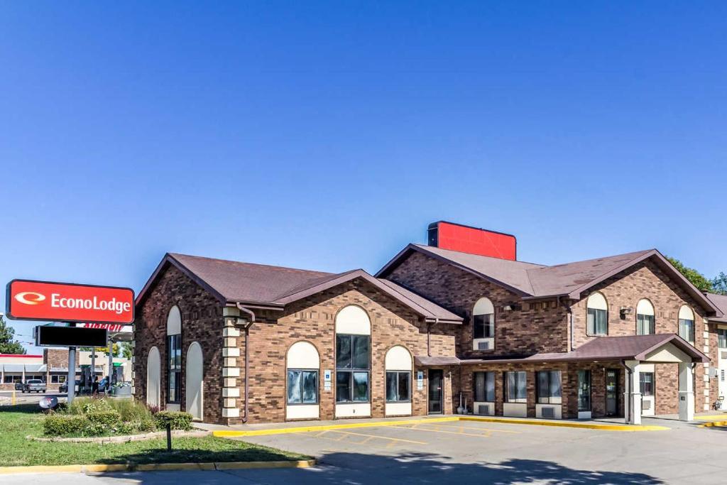 Econo Lodge Oacoma Exterior photo